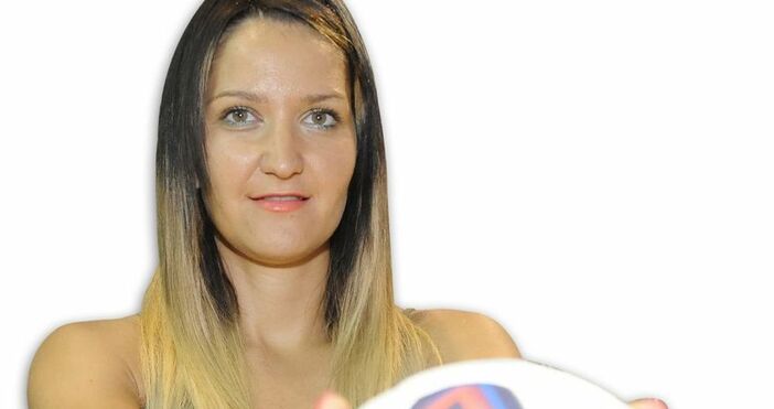 Снимка eldia esБългарската хандбалистка Веселка Калакунова почина на 30 години в Испания