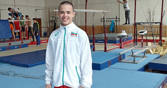 Снимка Радио ВарнаСъстезателят по спортна гимнастика на Интерком груп Черноморски