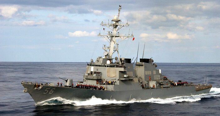Източник Уикипедия Напрежението между САЩ и Китай нарастна  Американски военен кораб е