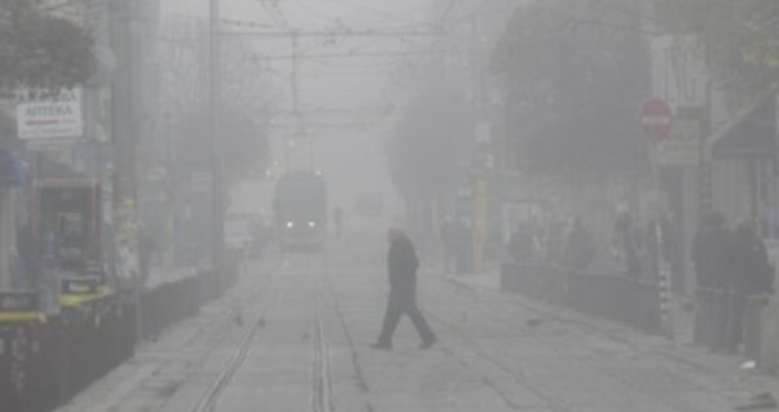 Снимка Булфото архивЗа пореден ден Софя осъмна с мръсен въздух   Във
