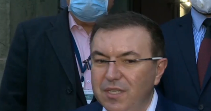 кадър БНТ9750 дози от препарата на Пфайзер Байонтек вече