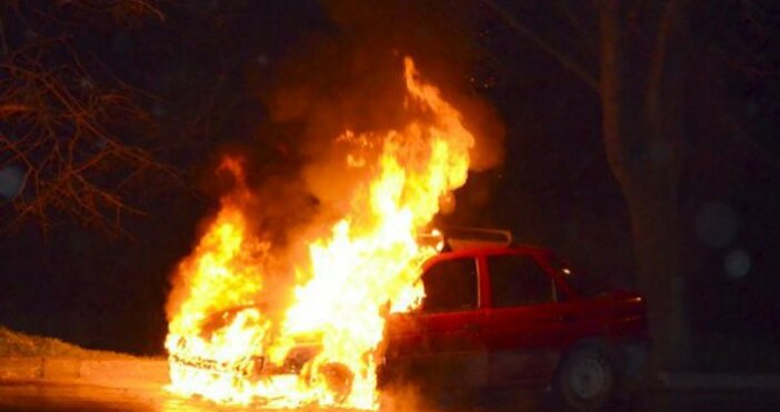 Булфото9 коли са изгорели при умишлен палеж в Благоевград Тази нощ