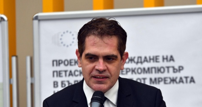 Снмика Булфото архивЛъчезар Борисов министър на икономиката каза по Нова