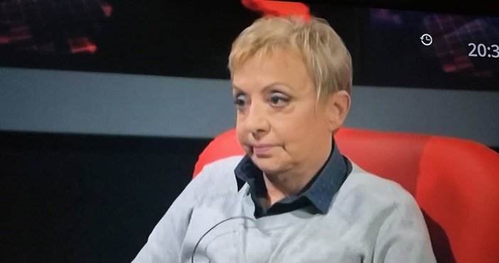 Редактор Юлия Георгиева e mail julia georgieva petel bg abv bgкадър 7 8В България средният простак вижда себе