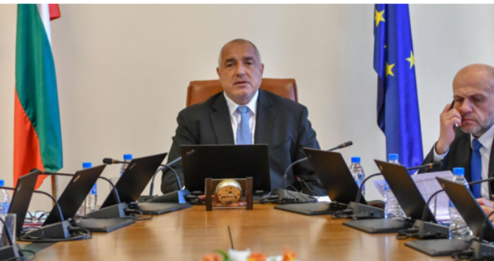 Снимка БулфотоУправляващите българската държава възнамеряват да продължат да трупат задължения  Нов дълг