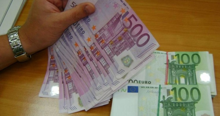 Снимка Агенция МитнициСериозна сума във валута са открили митничарите в Малко Търново.
