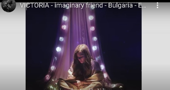 Кадър Youtube Victoria  Imaginary FriendПевица от Варна вече има песен