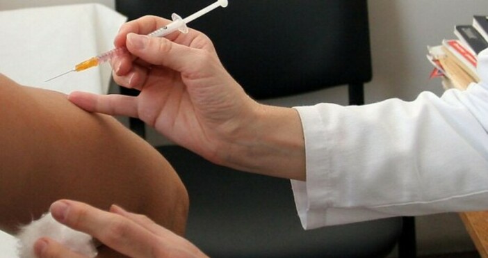 Снимка БулфотоОт РЗИ Русе съобщиха важна новина за ваксинирането срещу Ковид 19