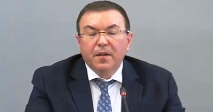 Редактор  кадър bTVЗдравният министър Костадин Ангелов заяви че не можем да