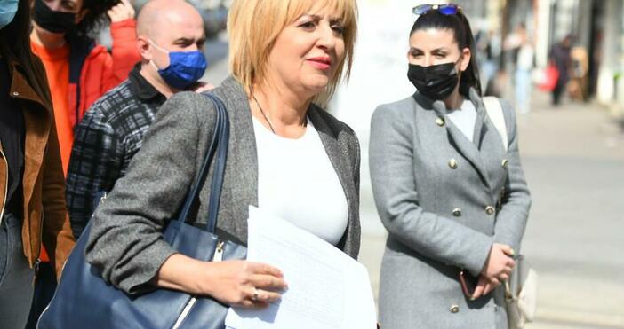 Снимка БулфотоМая Манолава е във вихъра си след изборите Днес тя