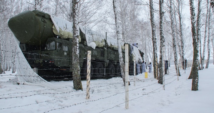 Кадър Министерство на отбраната на РусияМаскиране на подвижния ракетен комплекс «Ярс»