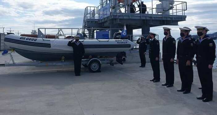 снимка: Фейсбук/Ритуал по присвояване на име на бързоходна лодка Стрела“
