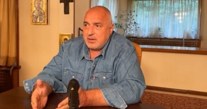 кадър Фейсбук Бойко БорисовРеволюцията прадължи само няколко дни вчера видях как