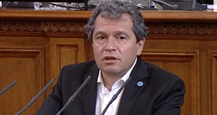 Кадър БНТТошко Йорданов коментира избора на Слави Трифонов да предложи