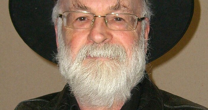 фото  Luigi Novi УикипедияТери Пратчет е роден на 28 април 1948