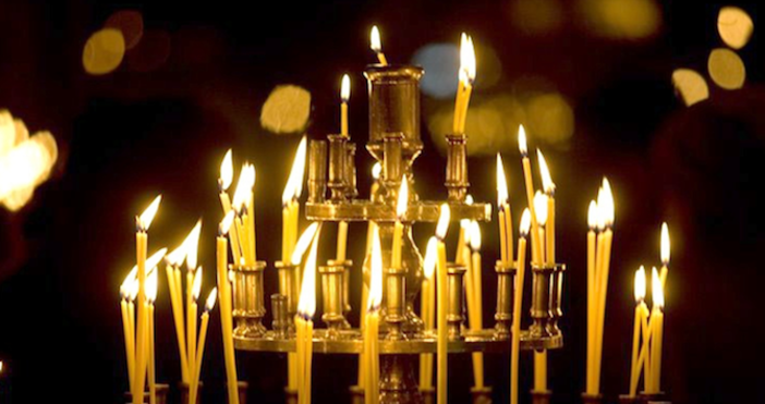 снимка: БулфотоПравославните християни отбелязват днес Светли понеделник – втория ден