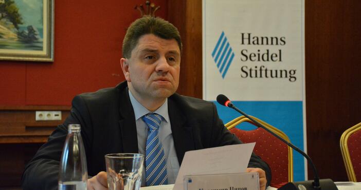 Снимка: Булфото, архивКрасимир Ципов ще е председател на новата ЦИК.