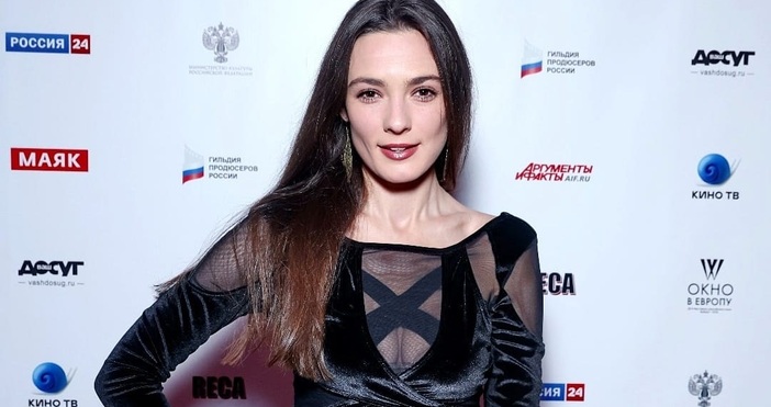 Кадър ФБ Лорина Камбурова30 годишната актриса е получила усложнения заради вирусна
