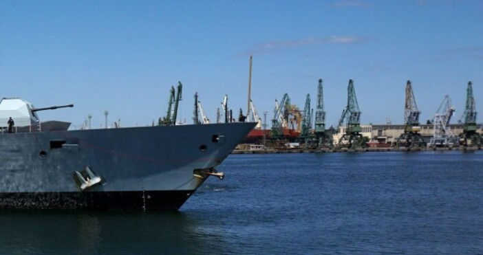 снимка БулфотоПриключи сделката за новите военни татрулни кораби но ще