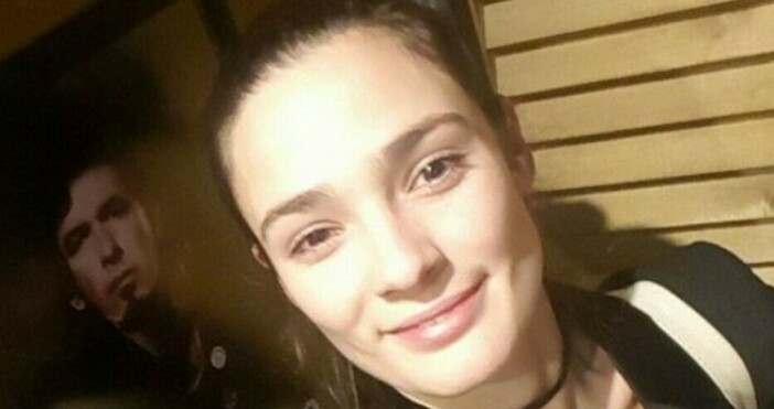 Още по темата28 05 2021 22 32Снимка Facebook Lorina KamburovaЛорина Камбурова е родена във