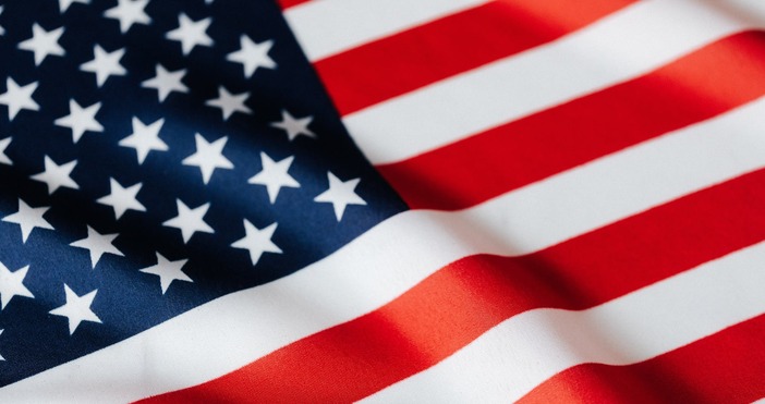 снимка pexelsРуски и американски флагове бяха закупени по спешност от женевските