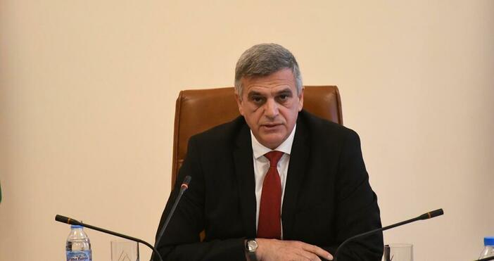 Снимка БулфотоСъс заповед на министър председателя Стефан Янев от длъжността председател