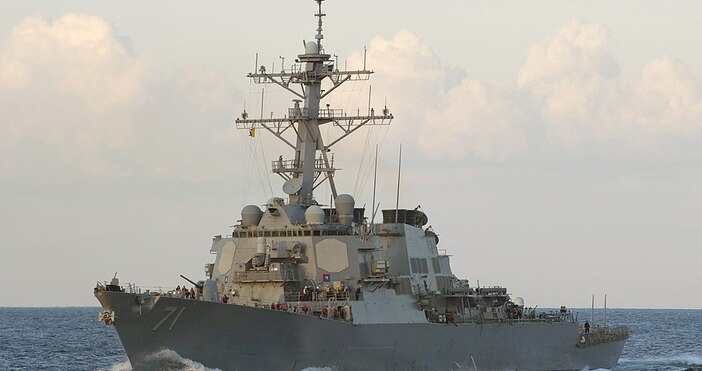 Кадър Official U S Navy PageНапрежението в Черно море расте Миноносецът на
