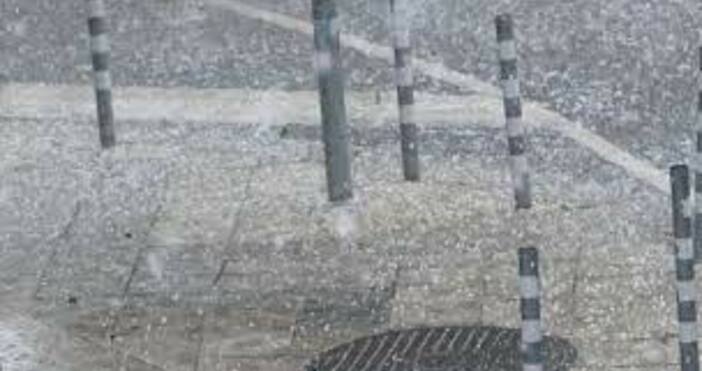 снимка БулфотоСтихията започна от Дунавската равнина Градушка се изсипа над