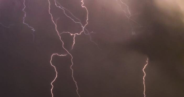 Снимка PexelsПроливни дъждове и ветрове връхлетяха БарбадосТропическата буря Елза се
