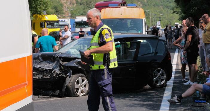 Снимки БулфотоПочина 49 годишна жена от катастрофата в Кресненското дефиле Тя