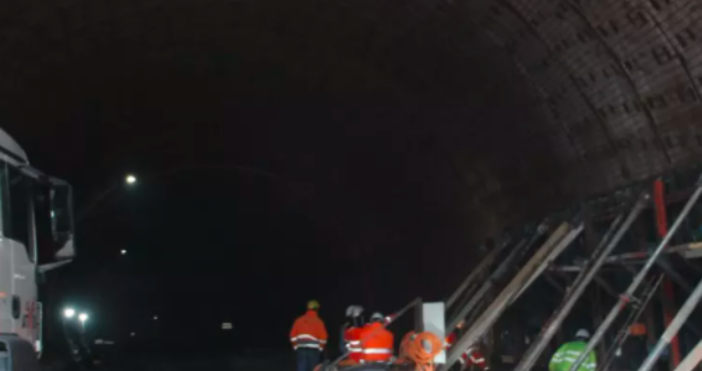 снимка АПИДнес започна строителството на най дългия двутръбен жп тунел на