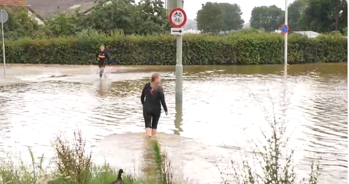 Кадър и видео Ruptly, vbox7.comВсе повече стават жертвите на наводненията в Германия. Броят
