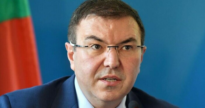Снимка БулфотоБившият здравен министър определи своя наследник д р Стойчо Кацаров