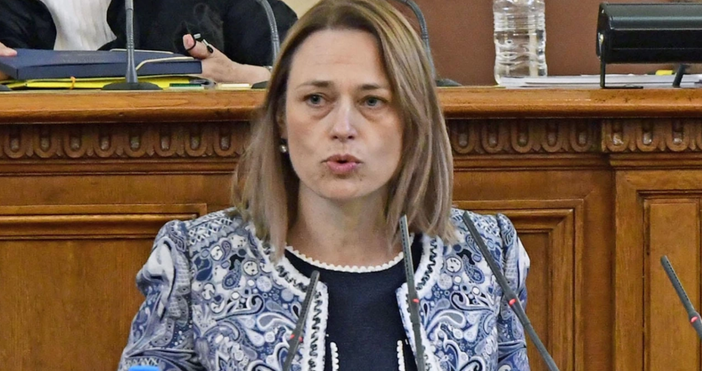 Снимка БулфотоШефът на парламента отправи ясно послание към депутатите  Могат да