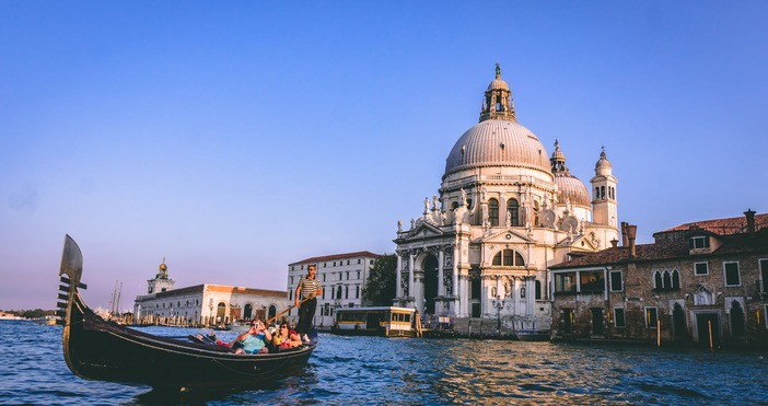 Снимка Pexels За да защити екосистемата и наследството на Венеция