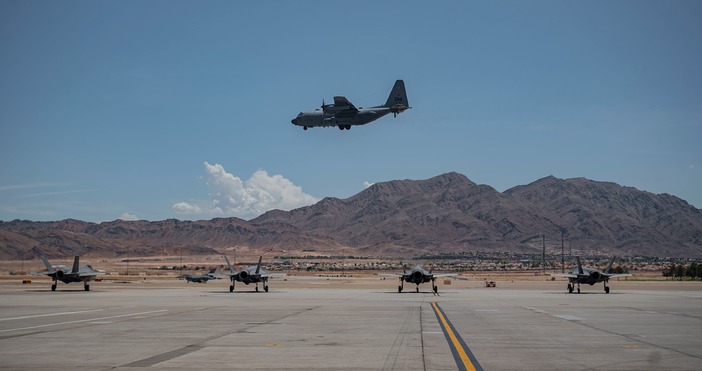 Кадър United States Air Force ФейсбукСАЩ ще окажат помощ на