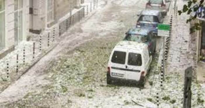 Снимка БулфотоВ следващото денонощие през страната ще преминава студен атмосферен