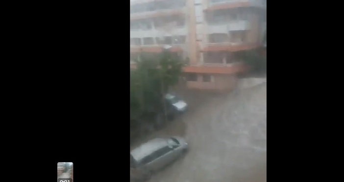 Кадри Meteo BalkansПроливният дъжд който се изсипа в късния следобед