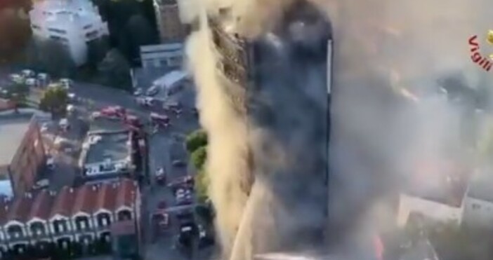 кадър  Vigili del Fuoco ТуитърОт националната пожарна служба отбелязват че пожарът