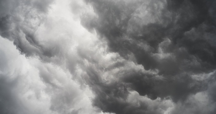 Снимка PixabayПриродни стихии продължават да вземат жертви. Ураганът Нора, който