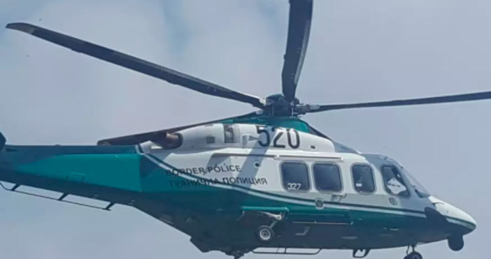 снимка пресцентър на МВРВоенен американски хеликоптер с е е разбил