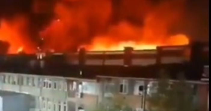 Кадър ТуитърМощен взрив в химически завод в турския град Истанбул
