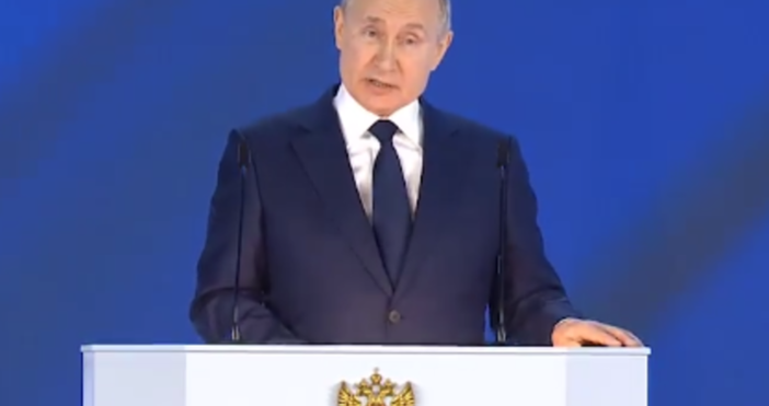Кадър: КремълПутин иска западните страни да помогнат на по-бедните страни.Руският