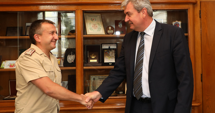 Снимка  Министерство на отбранатаНазначиха нов директор на Института по отбрана
