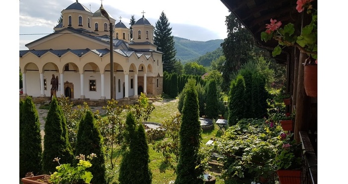 снимка Лопушански манастирСъвремието ни изправя всекидневно пред различни изпитания Те