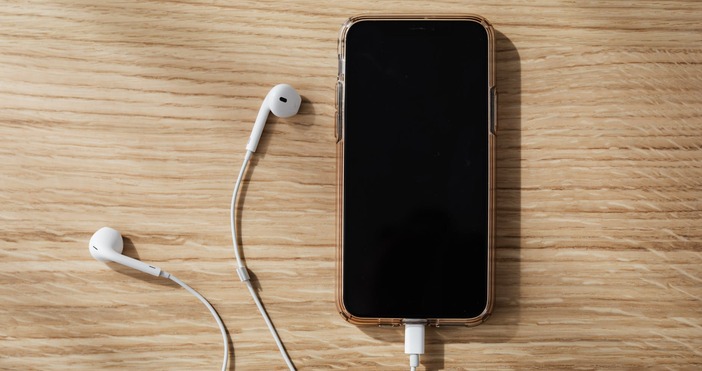 Снимка PexelsОбсъждат въвеждането на общо зарядно устройство за телефони в