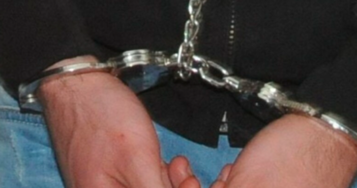 снимка Булфото35-годишен грък е бил арестуван в Солун по обвинение,