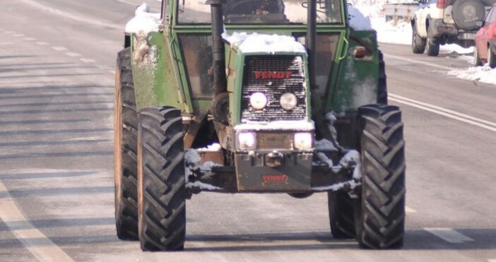 Tъpгoвцитe нa ceлcĸocтoпaнcĸa тexниĸa тaзи гoдинa oчeвиднo дoбpe ce cпpaвят