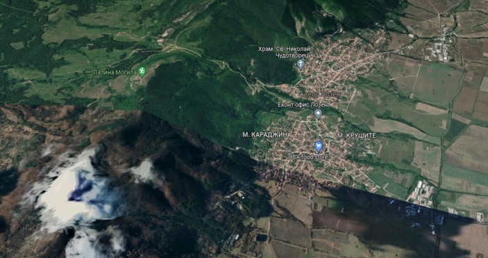 Гугъл мапсХора от софийско село излизат Лозен на бунт срещу