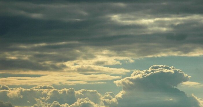 В планините облачността от запад ще се увеличава Около обяд